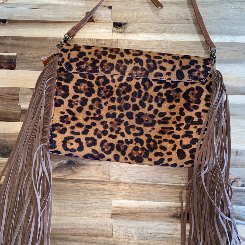 L&B brand Leopard Print Fringe Crossbody Bag NWOT never used!! - Picture 2 of 12